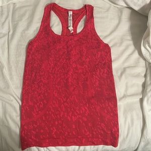 Size 4 swiftly tech tank top